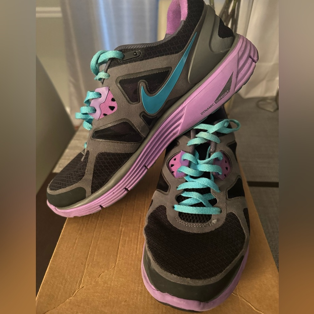 NIKE lunarglide 3